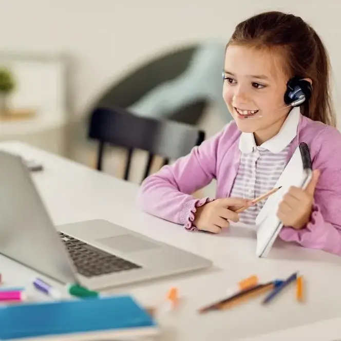 Safe online environment for kids chess classes at KidsBrainy